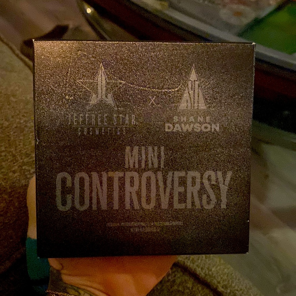SOLD Jeffree Star Mini Controversy Palette